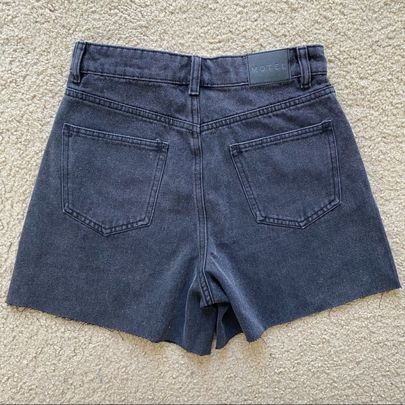 Motel Rocks Black Loose Fit Denim Shorts, Size XS - Picture 2 of 7
